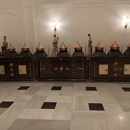 Hotel Raj Bagh Palace Jaipur Eksteriør bilde