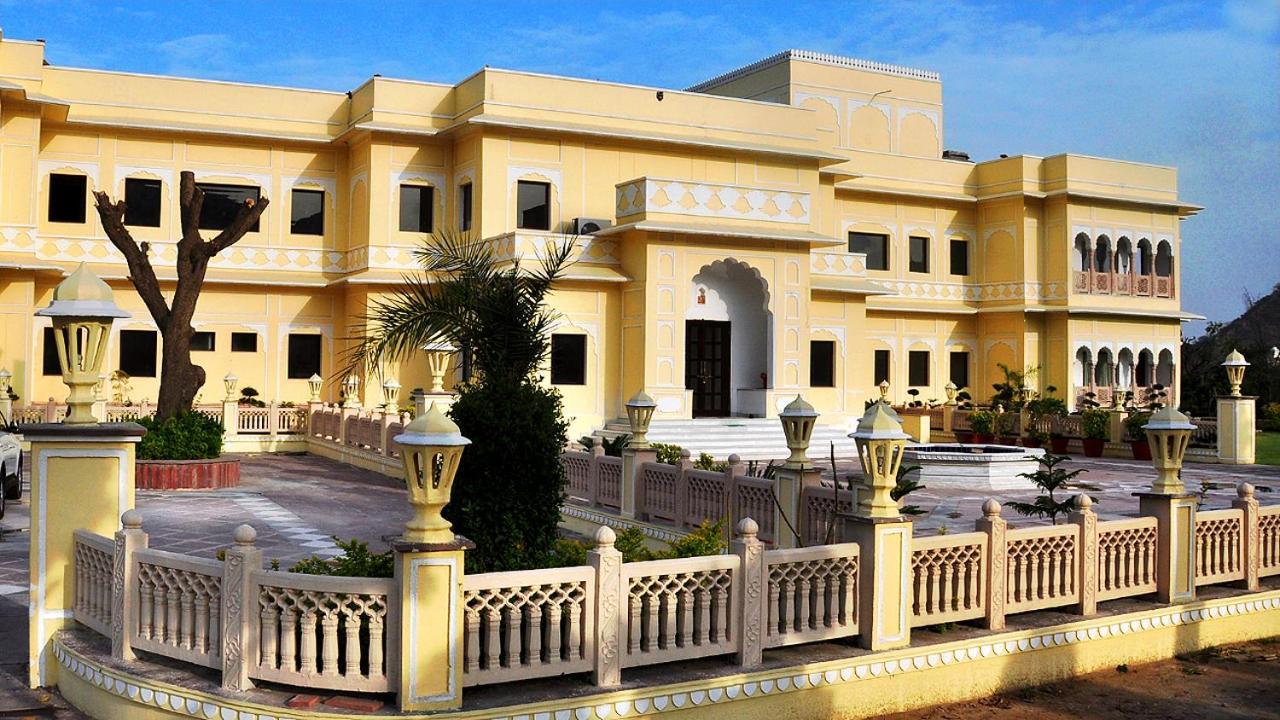 Hotel Raj Bagh Palace Jaipur Eksteriør bilde